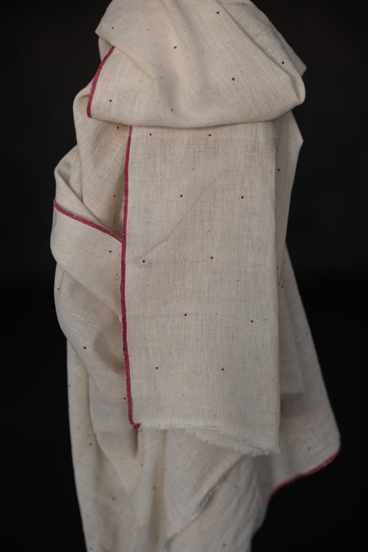Tangaliya Handwoven Organic Cotton - Red Speck