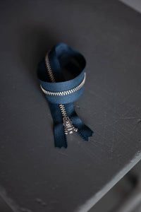 30cm Zip (Factotum & Francli)