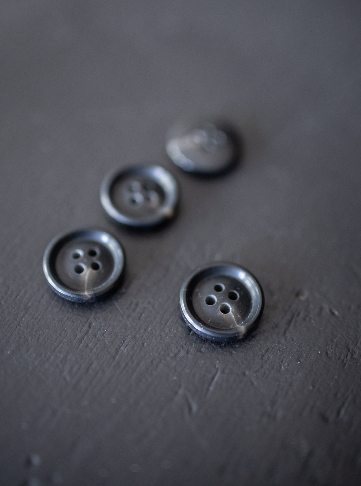 Semi Mottled Button - Dark Brown