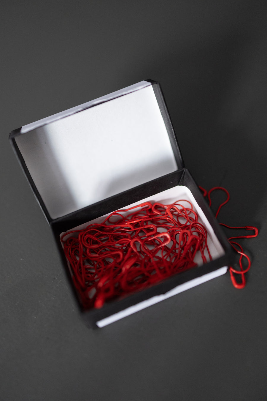 Bulb Pins Red