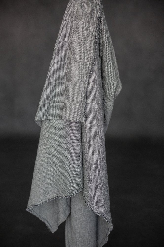 Japanese Linen/Cotton - Black Puppytooth Crinkle