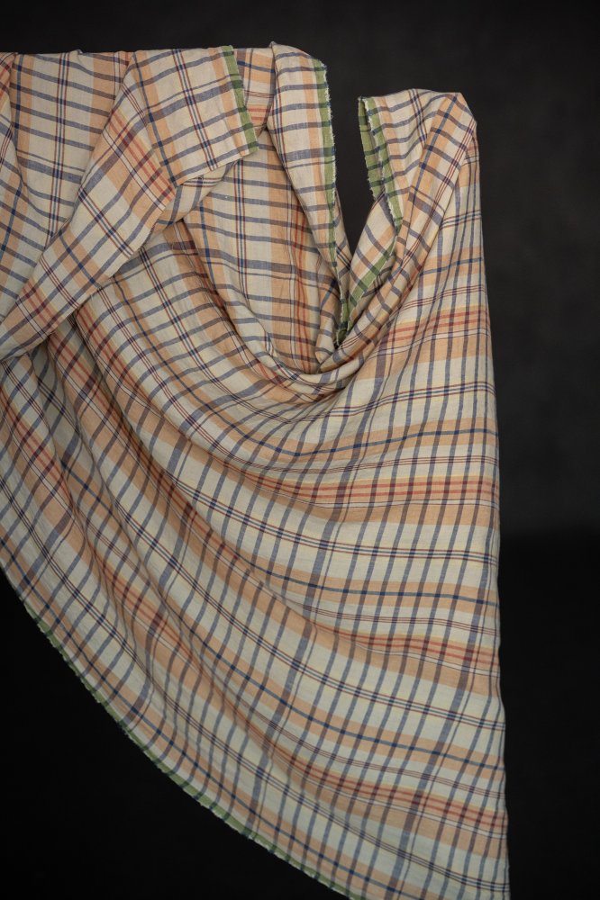 European Laundered Linen Check - Feverfew