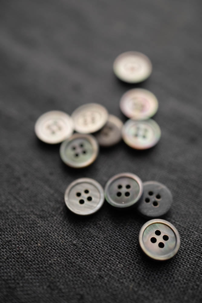 11mm Pearly Lilac Shirt Button