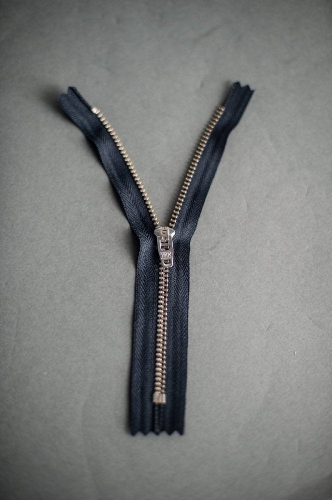16cm Zip (Landgate)