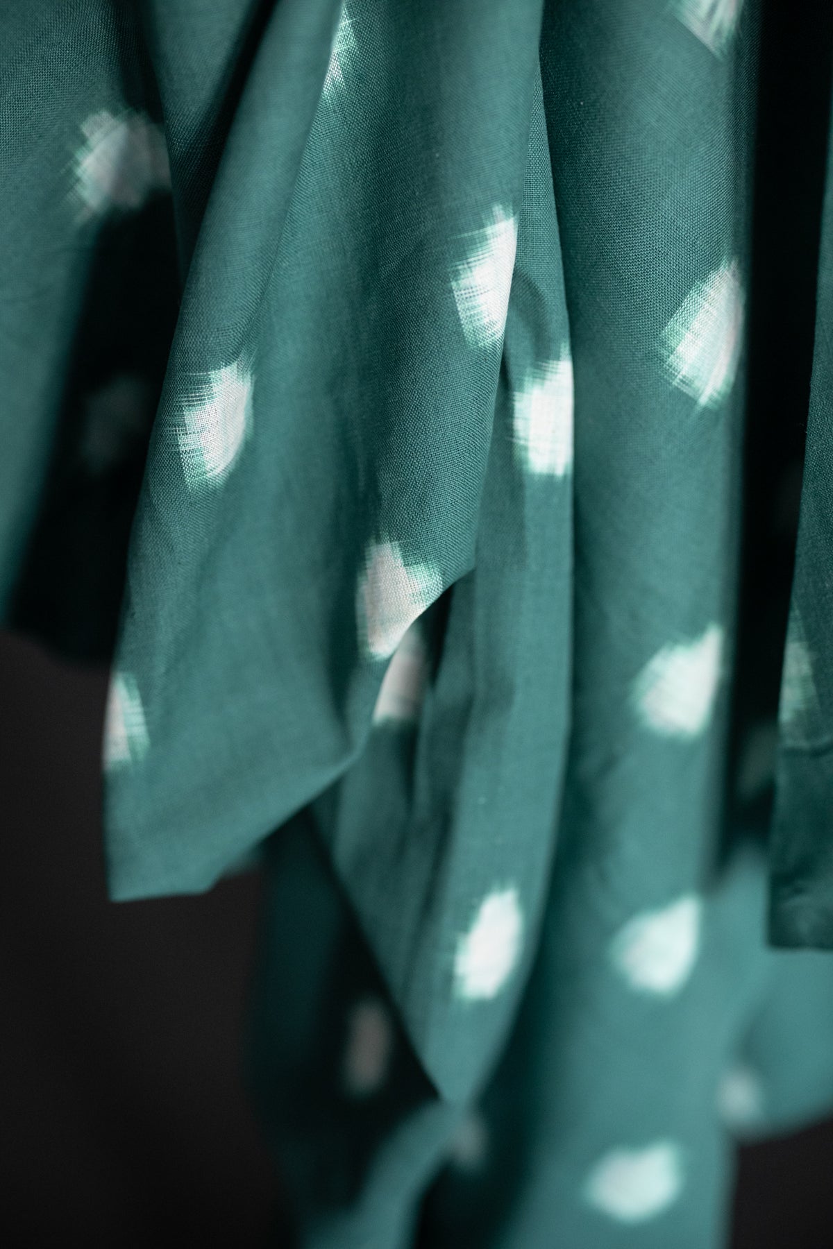 Indian Ikat Cotton - Lilypad