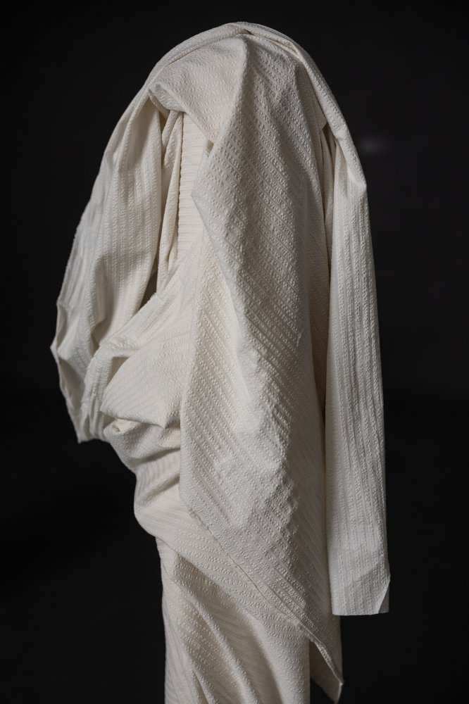 white organic seersucker fabric 