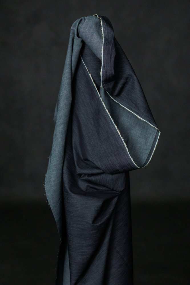 dressweight dark blue denim fabric