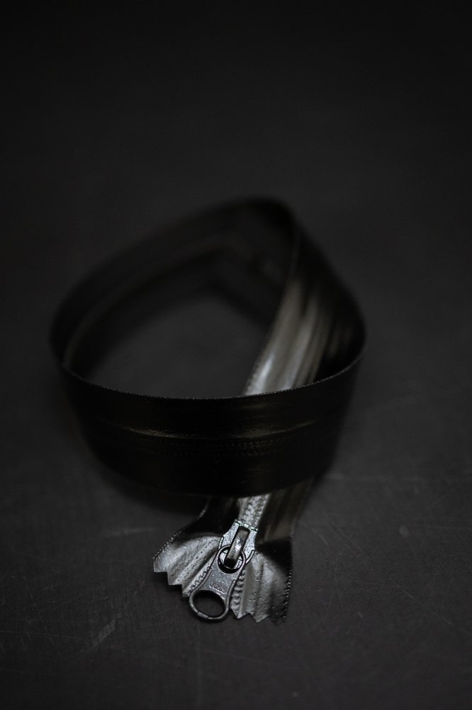 water repellent ykk 38cm zip