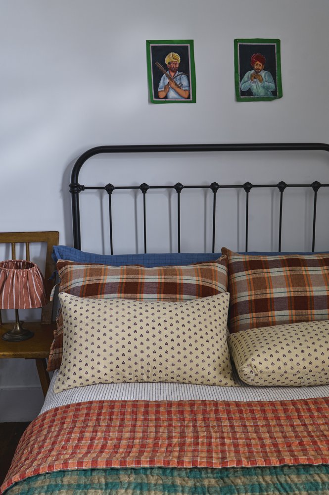 Baked Goods Laundered Linen Tie Pillowcase