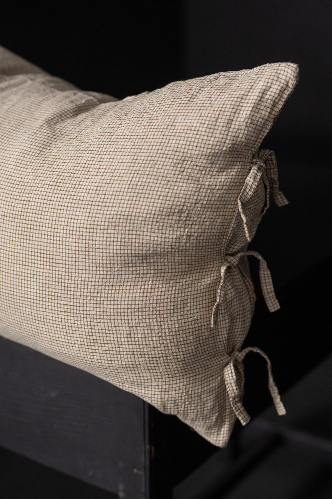 check brown ecru pillowcase
