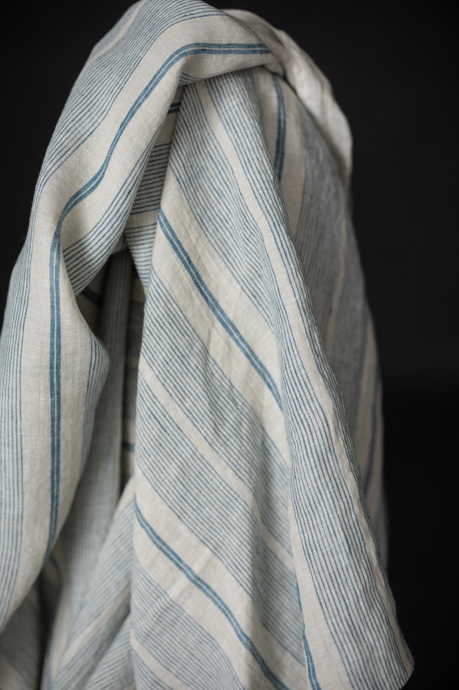 Dosa Aqua linen fabric